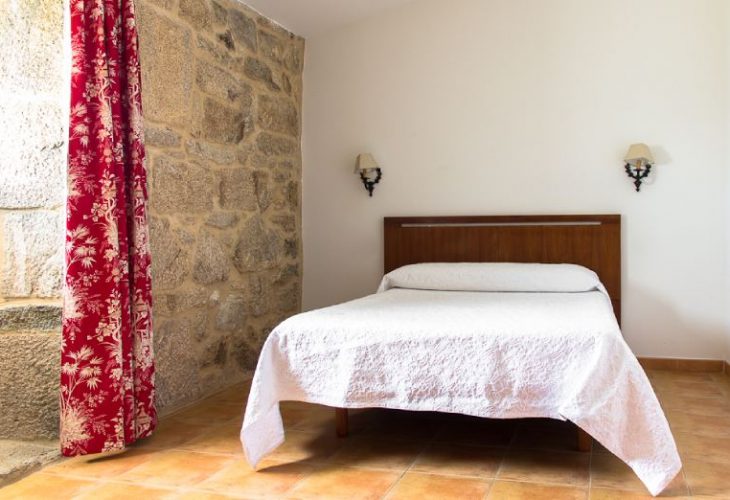 alojamiento-rural-ribeira-sacra-dormitorio-seis